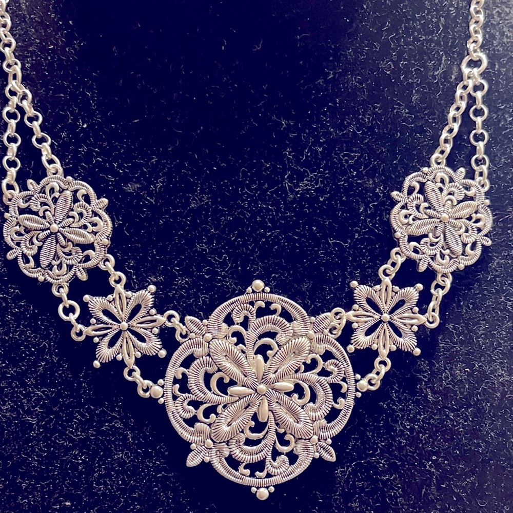 Silver tone, necklace, and earring set